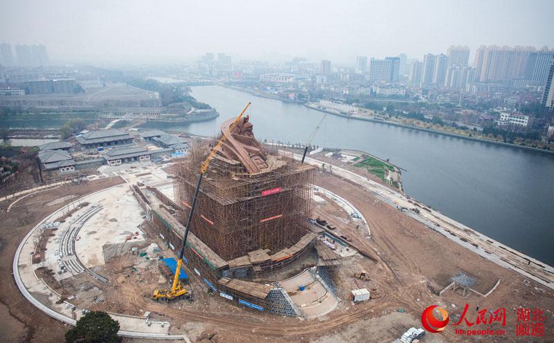 現(xiàn)全球最大關公青銅雕像，目測宇達施工（圖）