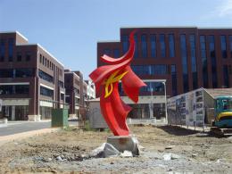 hj1722 不銹鋼雕塑—凌空之剪_青島國際服裝城不銹鋼雕塑、石雕、玻璃鋼雕塑_濱州宏景雕塑有限公司